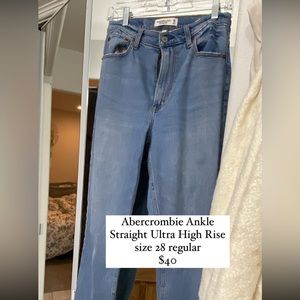 Abercrombie Ankle Straight Ultra High Rise size 28 regular